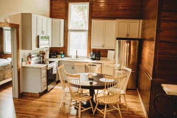 Entire Corton Lodge - Riverfront Group Retreat - Image 3